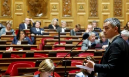 Le ministre de l'Intérieur Gérald Darmanin devant les sénateurs lors du débat sur le projet de loi immigration, le 7 novembre 2023 à Paris
