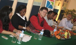 Mardi 6 septembre 2011 -

Conférence de presse sur les festivités de l'Eid à Saint-Denis (Photo Michel Désiré)