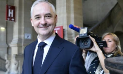 L'ex-conseiller de Nicolas Sarkozy François Pérol à son arrivée au procès le 22 juin 2015 au tribunal de Paris 