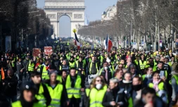Manifestation de "gilets jaunes" sur les Champs Elysées, le 16 février 2019, à Paris
