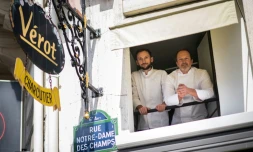 Nicolas et Gilles Vérot dans leur boutique de charcuterie à Paris, le 3 juin 2020