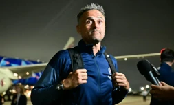 L'entraîneur du PSG Luis Enrique à l'arrivée de son équipe à Los Angeles, le 10 juin 2025, pour y disputer le Mondial des clubs