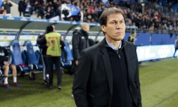 L'entraîneur de Marseille Rudi Garcia regarde le match contre Bastia à Armand Césari, le 21 décembre 2016