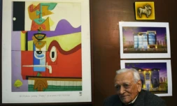 L'architecte Shiv Datt Sharma, dans son bureau à Chandigarh, dans le nord de l'Inde, le 19 janvier 2016