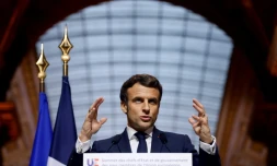 Le président candidat Emmanuel Macron est fortement mobilisé sur la scÚne diplomatique. Ici à Versailles le 11 mars 2022