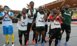 La joie des joueurs de Lens, après leur succès à Monaco, le 21 août 2021 