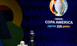 Le trophée de la Copa America lors du tirage au sort du tournoi le 3 décembre 2019 à CarthagÚne, en Colombie