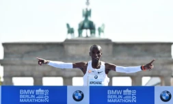 Eliud Kipchoge vainqueur du marathon de Berlin, record à la clé, le 16 septembre 2018