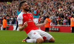 Olivier Giroud, auteur d'un triplé avec Arsenal, contre Aston Villa à l'Emirates Stadium, le 15 mai 2016