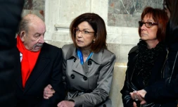 La mÚre d'Aurélie Fouquet à l'ouverture du procés du meurtre en 2010 de sa fille, le 1er mars 2016 à Paris