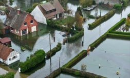 Un quartier inondé de La Calotterie, dans le Pas-de-Calais, le 10 novembre 2023