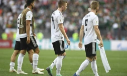 La déception des joueurs allemands après la défaite contre le Mexique, le 17 juin 2018 à Moscou