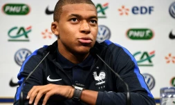 L'attaquant de l'équipe de France Kylian Mbappé en conférence de presse, le 5 octobre 2017 à Clairefontaine-en-Yvelines