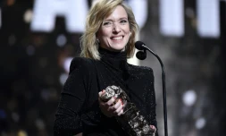 Léa Drucker, César de la meilleure actrice pour son rôle dans le fim de Xavier Legrand "Jusqu'à la garde", à Paris, le 22 février 2019