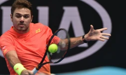 Le Suisse Stanislas Wawrinka face au Canadien Milos Raonic en 8e de finale Ă l'Open d'Australie, le 25 janvier 2016 Ă Melbourne