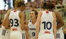 Les joueuses de l'équipe de France de basket-ball face au Monténégro, le 2 juin 2017 à Villenave-d'Ornon (Gironde)