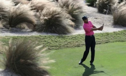 Tiger Woods lors d'un entraînement sur le parcours du  Hero World Challenge aux Bahamas, le 29 novembre 2016 à Nassau