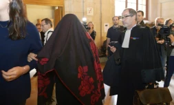 Fatima Tahrour à son arrivée le 21 septembre 2015 au palais de justice de Paris
