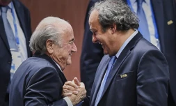 Le président de la Fifa Joseph Blatter et son homologue de l'UEFA Michel Platini, le 29 mai 2015 à Zurich