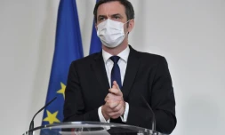 Le ministre de la Santé Olivier Véran lors d'une conférence de presse le 26 janvier 2021 à Paris