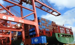 Des conteneurs dans le port de Lianyungang, le 13 juillet 2018 en Chine