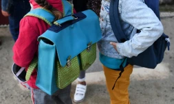 Le gouvernement a annoncé un retour à la normale dans les écoles et collèges à partir de lundi prochain, qui pourra se faire, assure-t-il, grâce à un allègement des règles de distanciation physique dans les classes