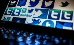 Le réseau social Twitter a demandé dans un tweet à ses 330 millions d'utilisateurs de changer leur mot de passe par précaution aprÚs avoir découvert une faille dans son propre service