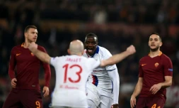 La rage du défenseur lyonnais Mouctar Diakhaby, buteur contre l'AS Rome en Europa League, le 16 mars 2017 au stade olympique  
