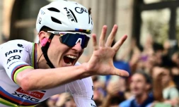 Tadej Pogacar vainqueur pour la 5e fois d'affilée du Tour de Lombardie, le 11 octobre 2025 à Bergame