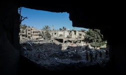 Des immeubles détruits par des bombardements israéliens à Deir al-Balah, dans le centre de la bande de Gaza, le 29 juillet 2026