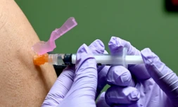 Les fabricants mondiaux de vaccins contre la grippe ont produit un nombre record de doses pour la saison 2020-2021, les autorités espérant soulager les hÎpitaux en malades de la grippe alors qu'un rebond de la pandémie de Covid-19 est attendu