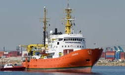 Le bateau Aquarius entre dans le port de Valence en Espagne, le 17 juin 2018