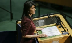 L'ambassadrice des Etats-Unis à l'ONU, Nikki Haley à la tribune de l'organistation à New York, le 21 décembre 2017