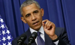 Barack Obama pauses à la Maison blanche à Washington le 22 juillet 2016. A Philadelphie, le président américain devrait souligner combien son ancienne secrétaire d'Etat a "l'intelligence, la capacité de jugement et la solidité pour lui succéder