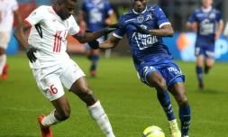 Le joueur de Lille Ibrahim Amadou (g) lors du déplacement à Troyes le 20 janvier 2018