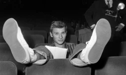 Le chanteur Johnny Hallyday, le 22 octobre 1962 à Paris