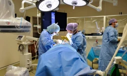 L'ARS d'Ile-de-France a donné l'ordre ferme aux hÎpitaux et cliniques franciliens de déprogrammer 40% de leurs activités médicales et chirurgicales