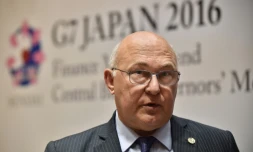 Michel Sapin Ă Sendai, au Japon, le 21 mai 2016