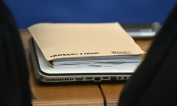 Documents du dossier Vincent Lambert lors de l'audience à la Cour Auropéenne des Droits de l'Homme le 5 juin 2015 à Strasbourg