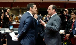 Alexis Tsipras (g) et François Hollande à Bruxelles, le 15 octobre 2015