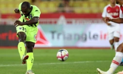 L'attaquant d'Angers Stéphane Bahoken buteur lors de la victoire 1-0 à Monaco le 25 septembre 2018