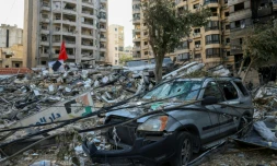 Photo prise lors d'une tournée organisée par le Hezbollah le 5 novembre 2024, montre des destructions aprÚs des frappes israéliennes sur la banlieue sud de Beyrouth