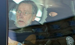 Le tueur en série Michel Fourniret, le 20 mai 2008, à son arrivée à la cour d'assises des Ardennes à Charleville-Mézières