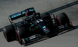 Le Britannique Lewis Hamilton (Mercedes) lors de la 2e séance d'essais libres du GP d'Espagne de F1, le 14 août 2020 à Montmelo, prÚs de Barcelone