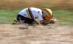 Le Belge Remco Evenepoel lors de la cinquième étape du Tour de France autour de Caen, le 9 juillet 2025