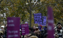 Manifestation féministe place de la République à Paris organisée par le collectif "NousToutes" contre les violences faites aux femmes, le 20 novembre 2021