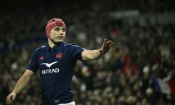 Le joueur de rugby français Louis Bielle-Biarrey pendant le match du Tournoi des six nations contre l'Ecosse au Stade de France le 15 mars 2025.
