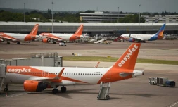 La compagnie aérienne britannique EasyJet va supprimer 4.500 postes pour faire face au choc de la pandémie de coronavirus