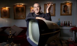 L'animateur et producteur Thierry Ardisson lors d'une séance photo à son domicile le 29 août 2016, à Paris