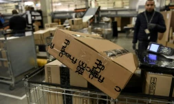 Le développement du e-commerce non-alimentaire est responsable de la destruction de 85.000 emplois en dix ans, accusent Les Amis de la Terre dans un rapport jugé "partial" par la fédération française du commerce en ligne